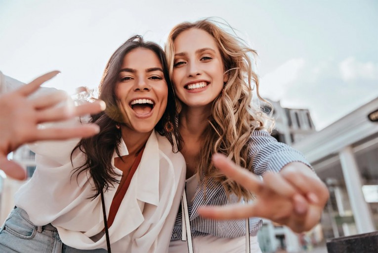 Quels sont les idées reçues concernant les femmes lesbiennes qui ont la vie dure ?